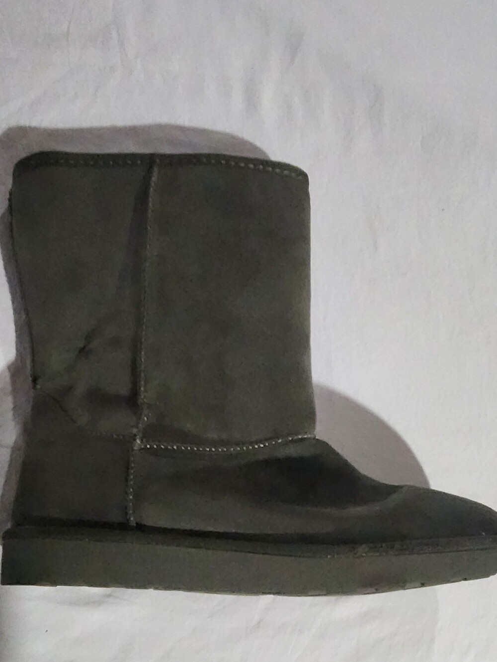Classic Women's Green Faux Suede Short Boot - Size 9